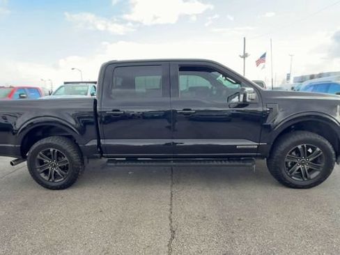 Used 2022 Ford F150 Lariat w/ Equipment Group 502A High AWD/4WD image 9
