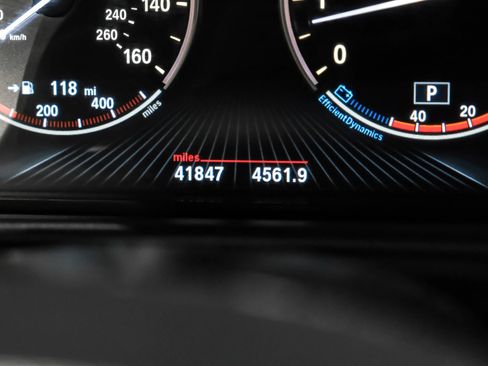 Used 2016 BMW 535i xDrive Sedan AWD/4WD image 18