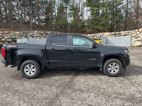Used 2019 Chevrolet Colorado W/T w/ WT Convenience Package image 6