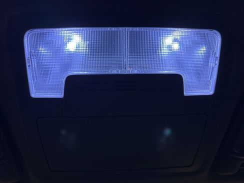 Used 2013 Toyota Camry SE image 16