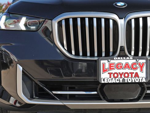 Used 2025 BMW X5 xDrive40i AWD/4WD image 10