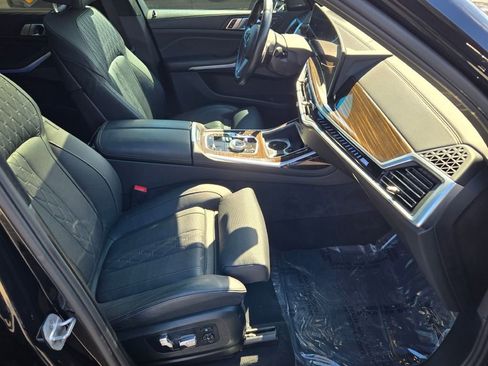 Used 2024 BMW X7 M60i w/ Executive Package image 10