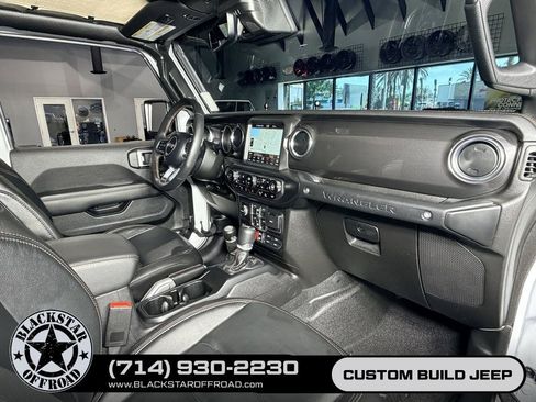 Used 2022 Jeep Wrangler Unlimited Rubicon w/ Trailer Tow Package AWD/4WD image 21