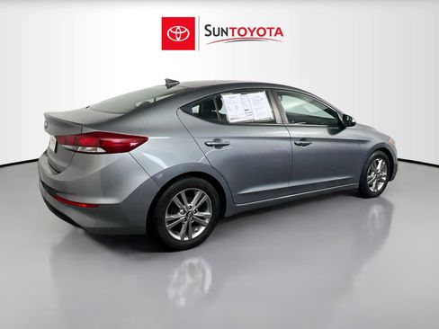 Used 2017 Hyundai Elantra Value Edition w/ Cargo Package image 4