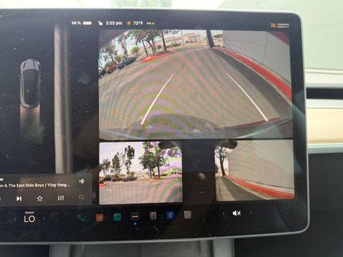 Used 2023 Tesla Model 3 Standard Range image 17