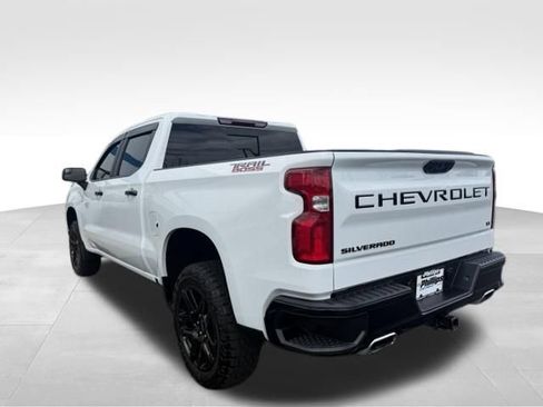 Used 2024 Chevrolet Silverado 1500 LT Trail Boss w/ Convenience Package II AWD/4WD image 10