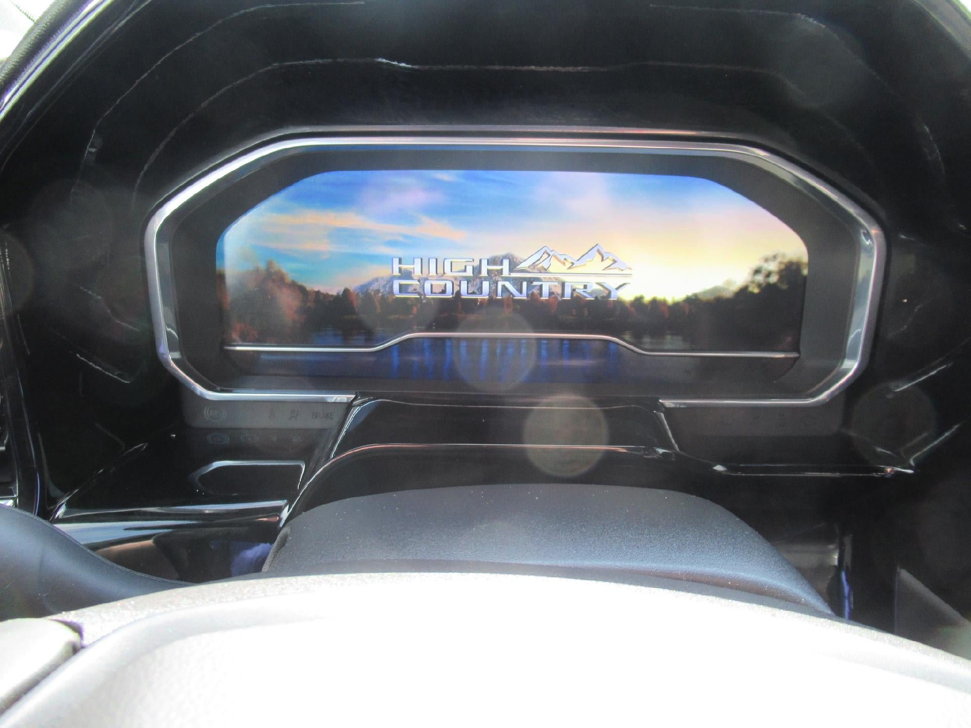 Certified 2025 Chevrolet Silverado 1500 High Country w/ Technology Package AWD/4WD image 13