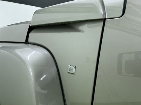 Used 2009 HUMMER H3 AWD/4WD image 12