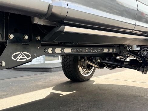 Used 2022 Ford F450 Platinum w/ FX4 Off-Road Package image 24