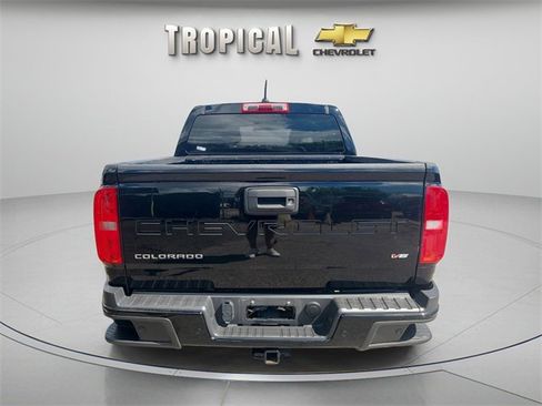 Used 2022 Chevrolet Colorado LT w/ Safety Package image 4