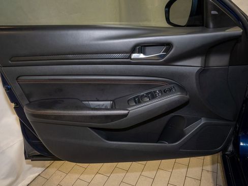 Certified 2021 Nissan Altima 2.5 SR image 11