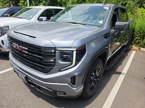 Used 2023 GMC Sierra 1500 Elevation AWD/4WD image 3