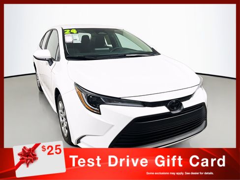 Used 2024 Toyota Corolla LE image 1