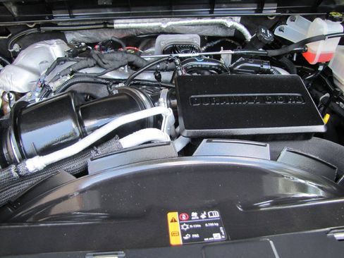 Used 2024 GMC Sierra 2500 AT4 w/ AT4 Premium Plus Package AWD/4WD image 39