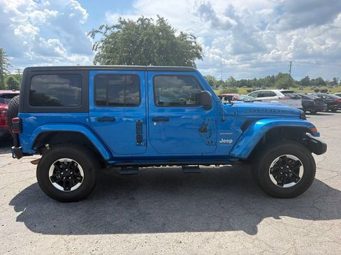 Used 2021 Jeep Wrangler Unlimited Sahara w/ Safety Group AWD/4WD image 3