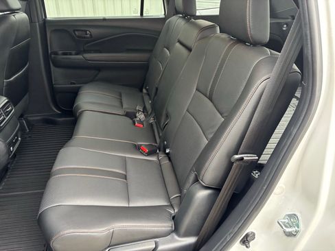 Used 2024 Honda Passport TrailSport image 30