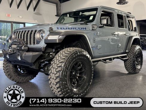 Used 2025 Jeep Wrangler Unlimited Rubicon 4xe w/ Convenience Group AWD/4WD image 16