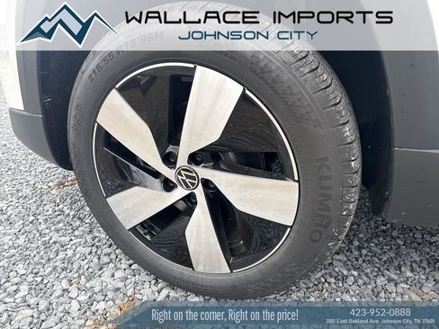 New 2026 Volkswagen Taos S image 8