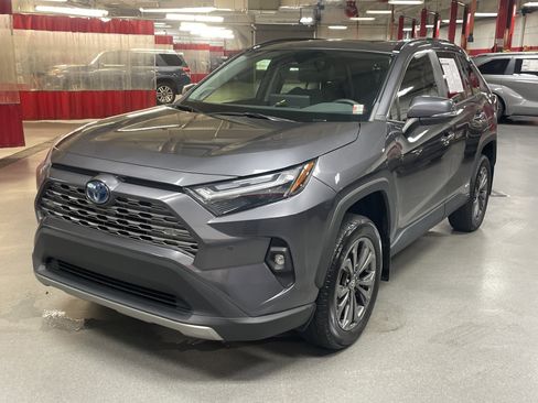 Used 2024 Toyota RAV4 Limited AWD/4WD image 5