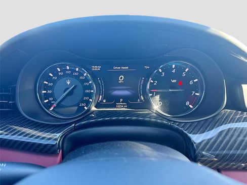 Used 2022 Maserati Quattroporte Trofeo image 1