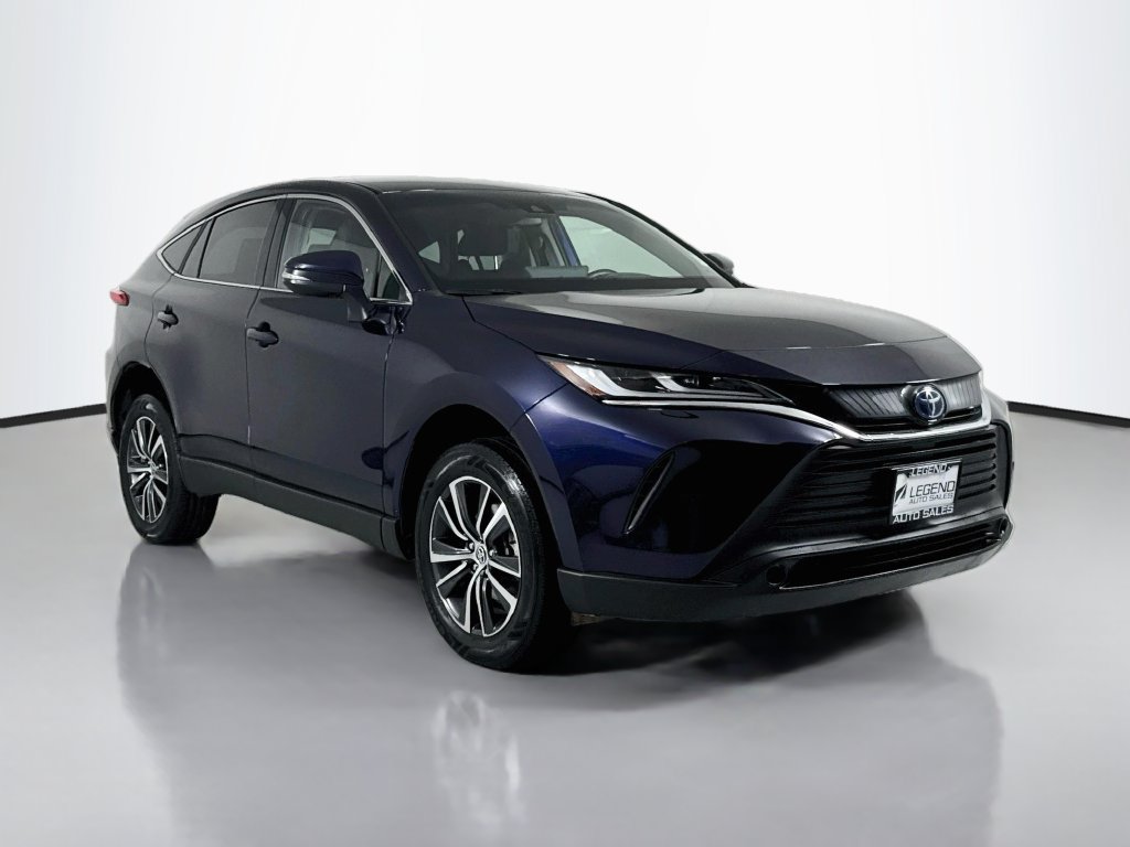 Used 2024 Toyota Venza LE AWD/4WD image 4