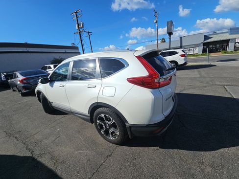 Used 2018 Honda CR-V Touring image 6