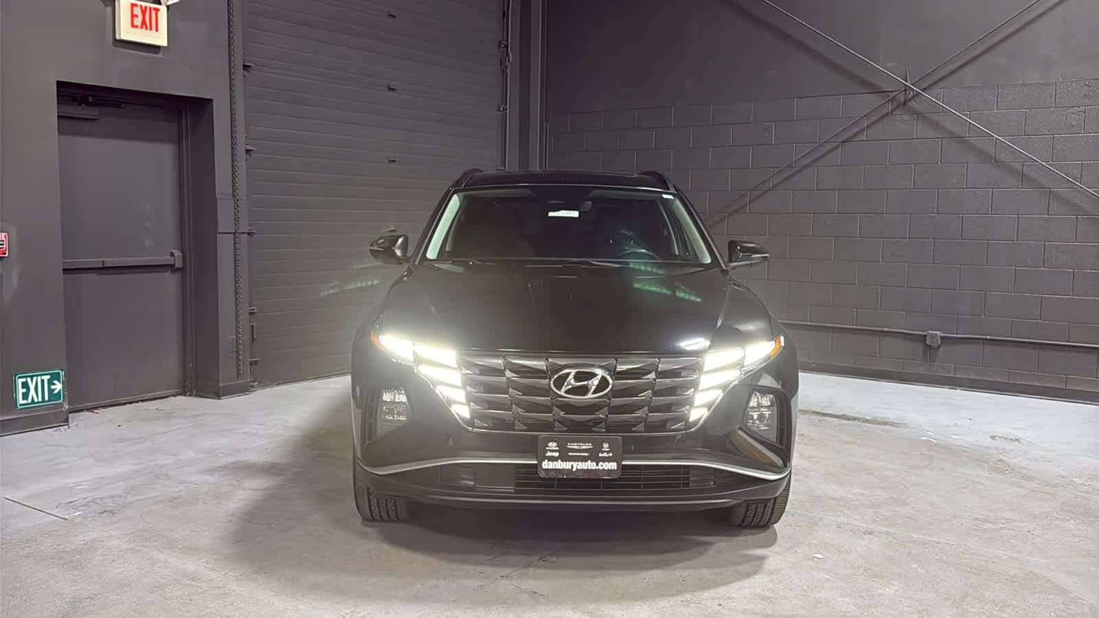 Used 2022 Hyundai Tucson SEL w/ Convenience Package AWD/4WD image 2