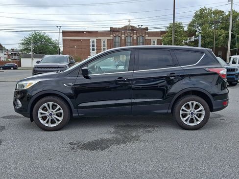 Used 2017 Ford Escape SE AWD/4WD image 4