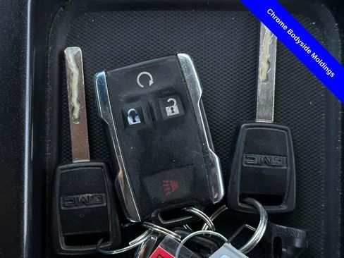 Used 2014 GMC Sierra 1500 SLT w/ SLT Crew Cab Value Package image 28