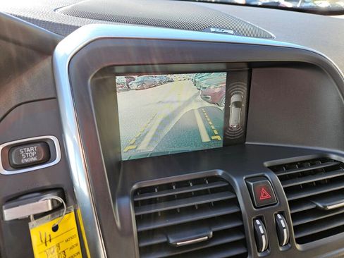 Used 2012 Volvo XC60 T6 R-Design Platinum image 8