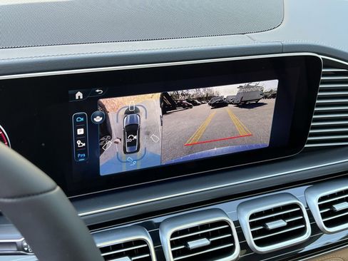 New 2026 Mercedes-Benz GLE 450 4MATIC image 17