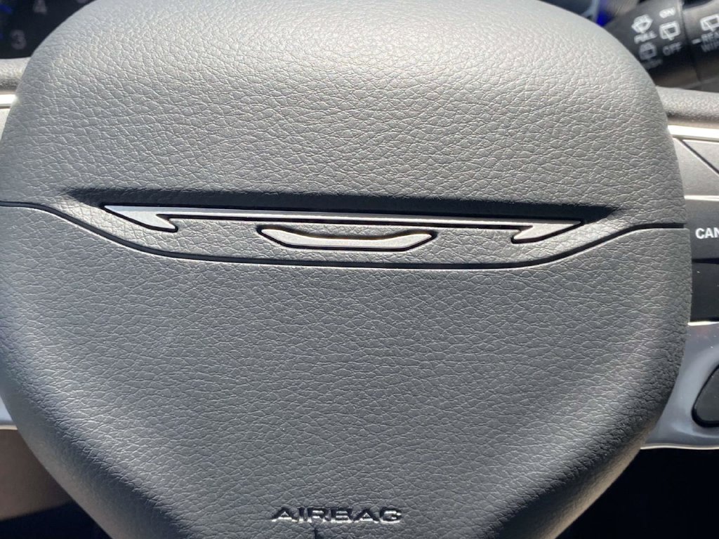 New 2027 Chrysler Pacifica Select FWD image 27