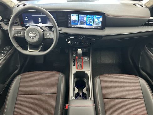New 2026 Nissan Kicks SR w/ SR Premium Package FWD image 12
