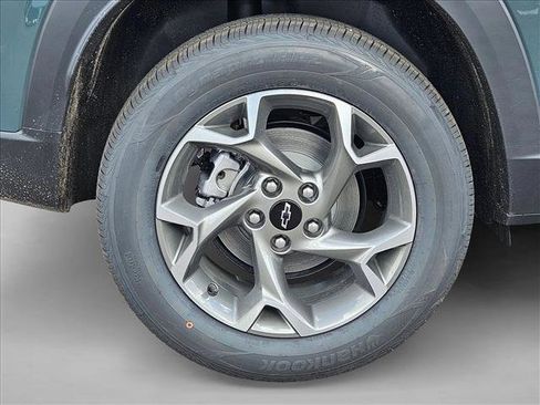 New 2026 Chevrolet Trax LT w/ Sunroof Package image 10