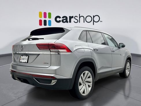 Used 2022 Volkswagen Atlas Cross Sport SE image 5