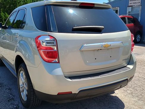 Used 2016 Chevrolet Equinox LS FWD image 2