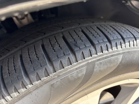 Used 2017 Jeep Grand Cherokee Overland image 12