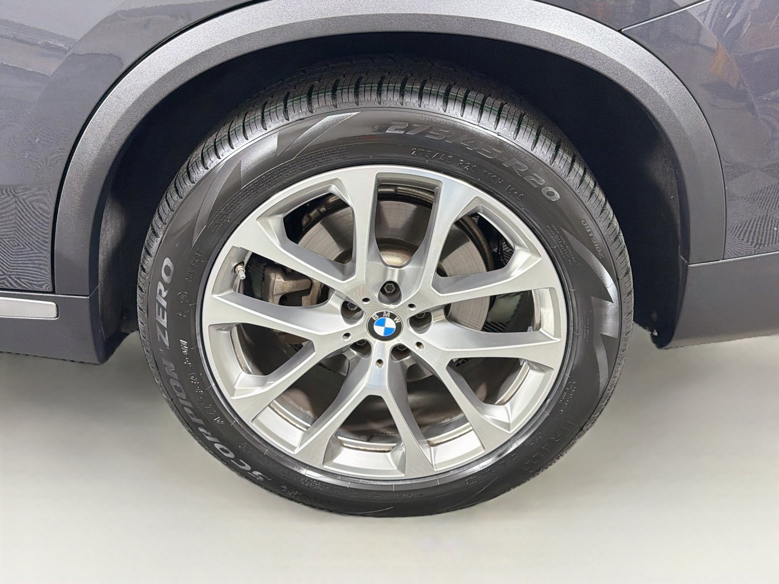 Used 2022 BMW X5 xDrive40i w/ Parking Assistance Package AWD/4WD image 34