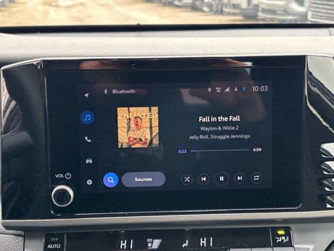 Used 2025 Toyota Camry LE image 21