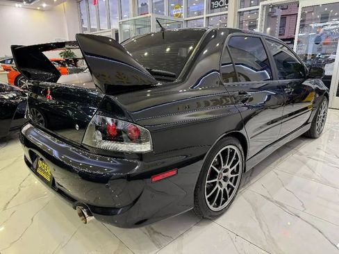 Used 2006 Mitsubishi Lancer Evolution IX image 4