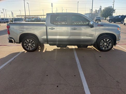 Used 2025 Chevrolet Silverado 1500 LT AWD/4WD image 4