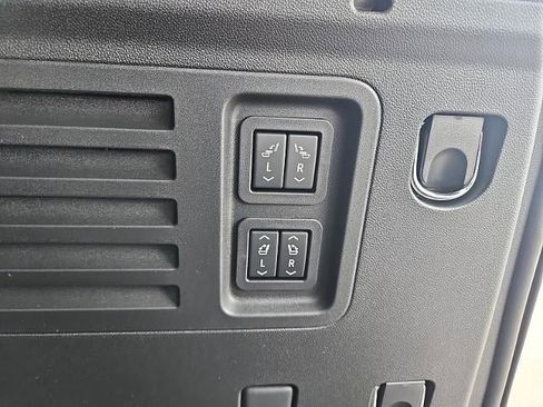 New 2026 Buick Enclave Sport Touring w/ Power Package image 21