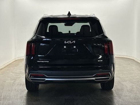 Used 2023 Kia Sorento EX image 4