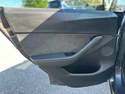 Used 2021 Tesla Model Y Performance AWD/4WD image 34
