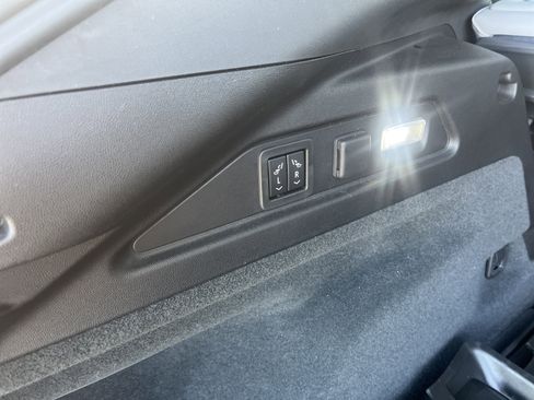 Used 2024 Cadillac Lyriq Sport image 19