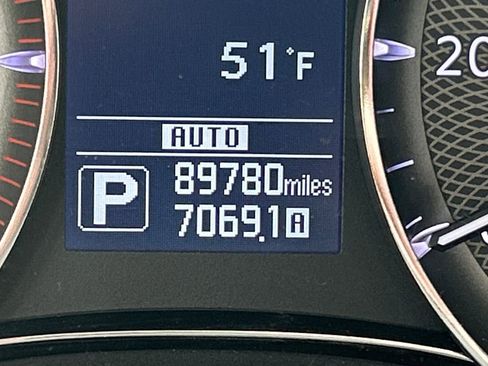 Used 2017 INFINITI QX80 4WD w/ Driver Assistance Package image 25