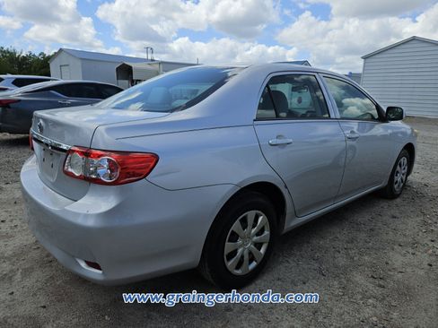 Used 2013 Toyota Corolla L image 6