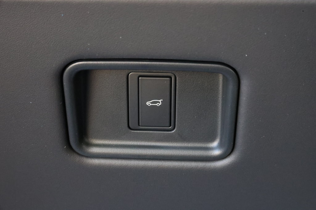 New 2026 Land Rover Range Rover Sport SE AWD/4WD image 13