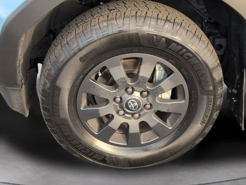 Used 2024 Toyota Land Cruiser image 38