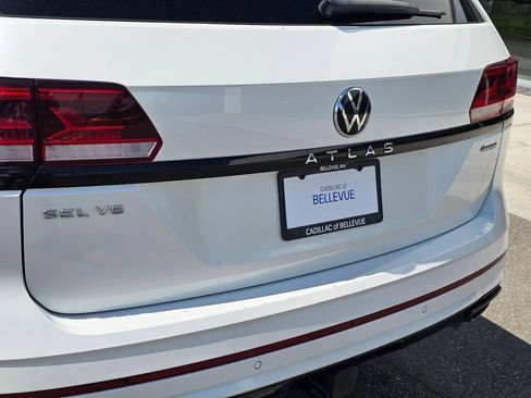 Used 2023 Volkswagen Atlas SEL R-Line AWD/4WD image 15